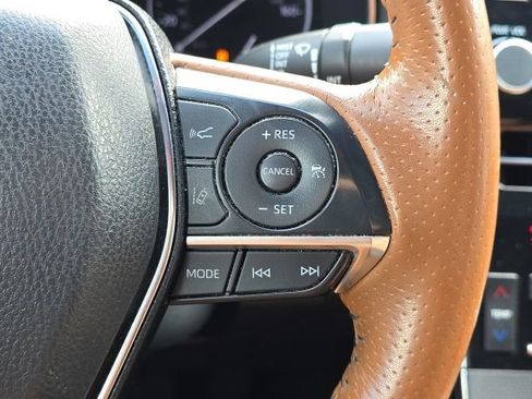 Used 2019 Toyota Avalon Limited w/ All Weather Liner Package FWD image 38