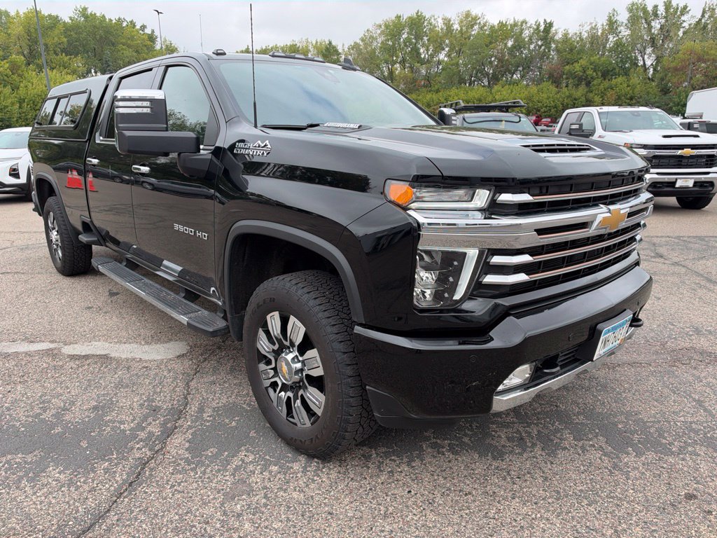 Used 2022 Chevrolet Silverado 3500 High Country w/ Safety Package II AWD/4WD image 11