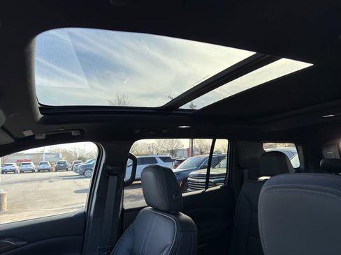 New 2026 Chevrolet Traverse High Country image 14