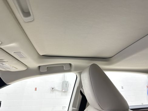Certified 2025 Lexus ES 350 w/ Premium Package FWD image 28