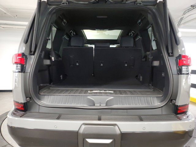 Used 2026 Lexus GX 550 AWD/4WD image 23