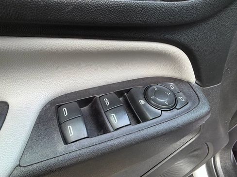Used 2020 Chevrolet Equinox LT AWD/4WD image 15