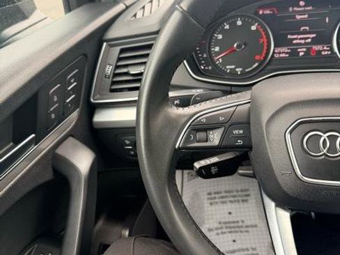Used 2020 Audi Q5 2.0T Premium w/ Titanium Sport Package AWD/4WD image 20