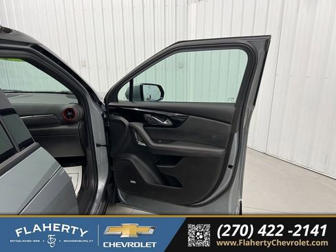 Used 2024 Chevrolet Blazer RS w/ Enhanced Convenience Package FWD image 14