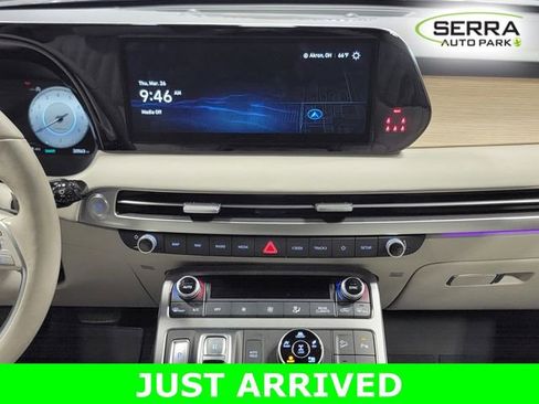 Used 2024 Hyundai Palisade Limited image 20