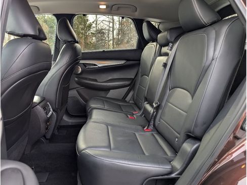 Used 2020 INFINITI QX50 Sensory w/ Climate Package image 17