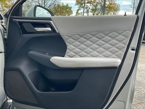 Used 2022 Mitsubishi Outlander SEL image 23