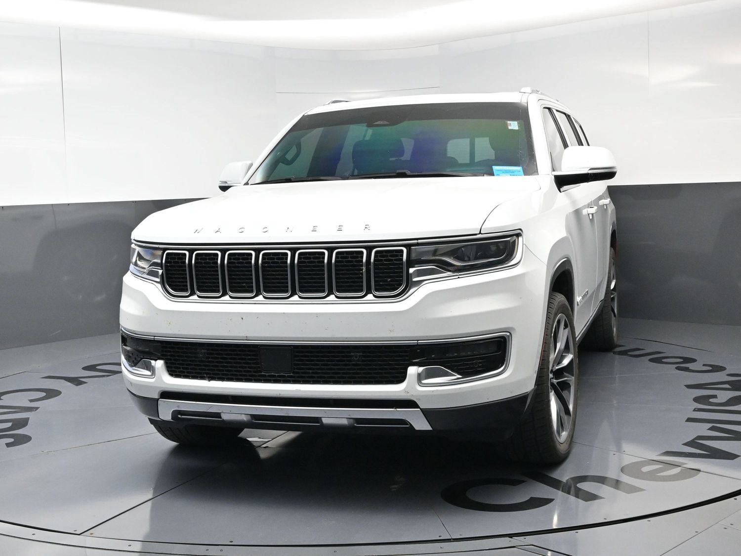 Used 2022 Jeep Wagoneer Series III w/ Premium Group I AWD/4WD image 11