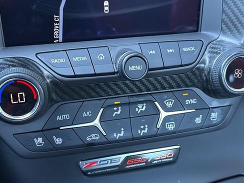 Used 2015 Chevrolet Corvette Z06 w/ 2LZ Preferred Equipment Group RWD image 25