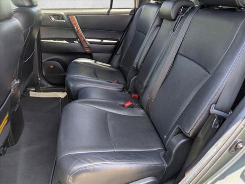 Used 2013 Toyota Highlander Limited FWD image 18