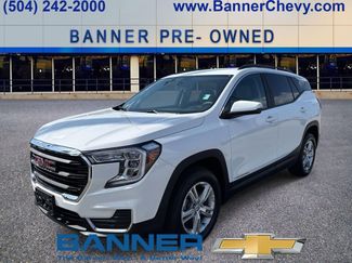 Used 2023 GMC Terrain SLE w/ Driver Convenience Package image 1