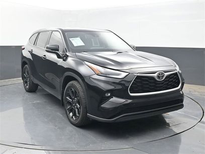 Used 2023 Toyota Highlander L