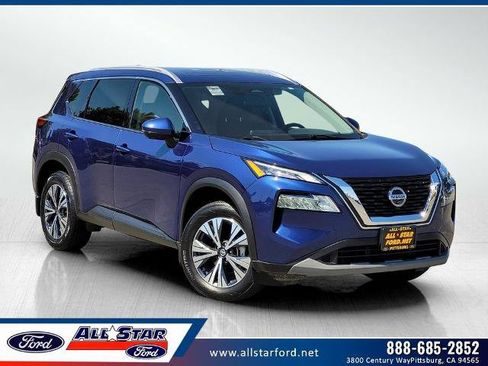 Used 2021 Nissan Rogue SV w/ Premium Package FWD image 1