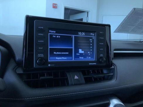 Certified 2022 Toyota RAV4 LE image 28