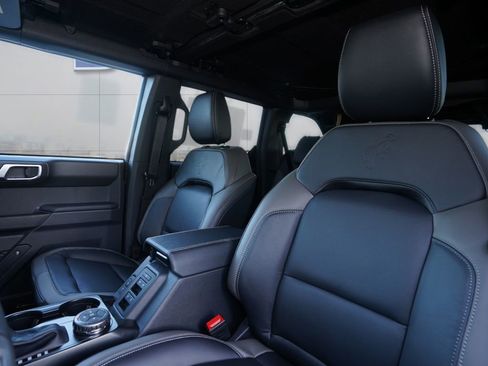 New 2025 Ford Bronco Outer Banks image 12