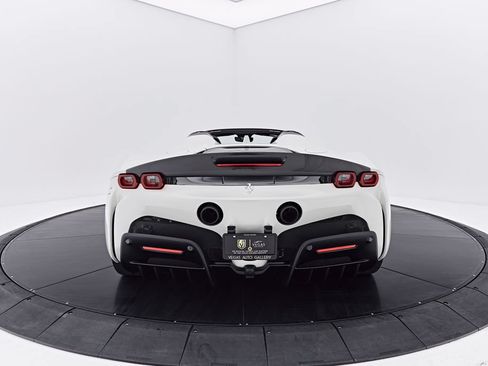 Used 2022 Ferrari SF90 Spider AWD/4WD image 21