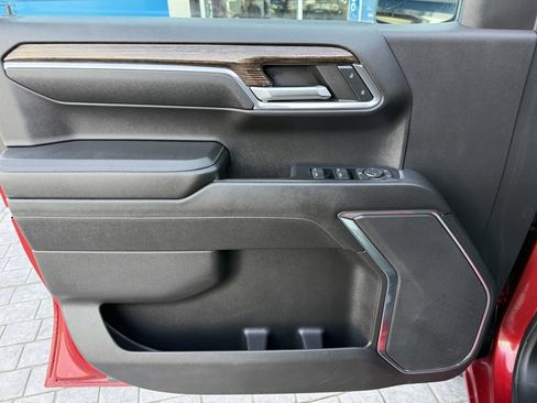 Used 2024 GMC Sierra 1500 Elevation image 23