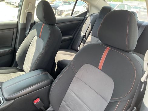 Used 2024 Nissan Sentra SR FWD image 12