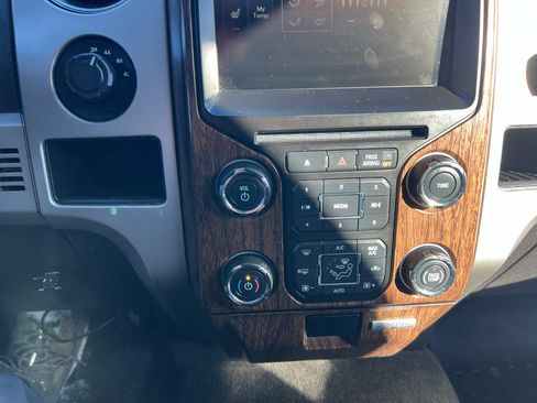 Used 2013 Ford F150 Lariat image 21