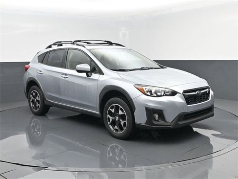 Used 2018 Subaru Crosstrek 2.0i Premium w/ Moonroof Package image 3