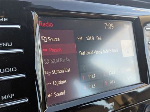 Used 2020 Toyota Camry LE image 14