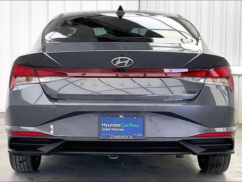 Certified 2023 Hyundai Elantra SEL FWD image 4