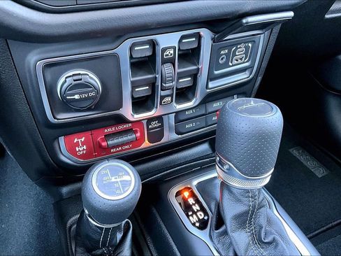 New 2026 Jeep Gladiator Mojave image 12