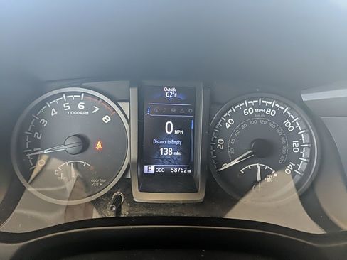 Used 2019 Toyota Tacoma TRD Sport image 27