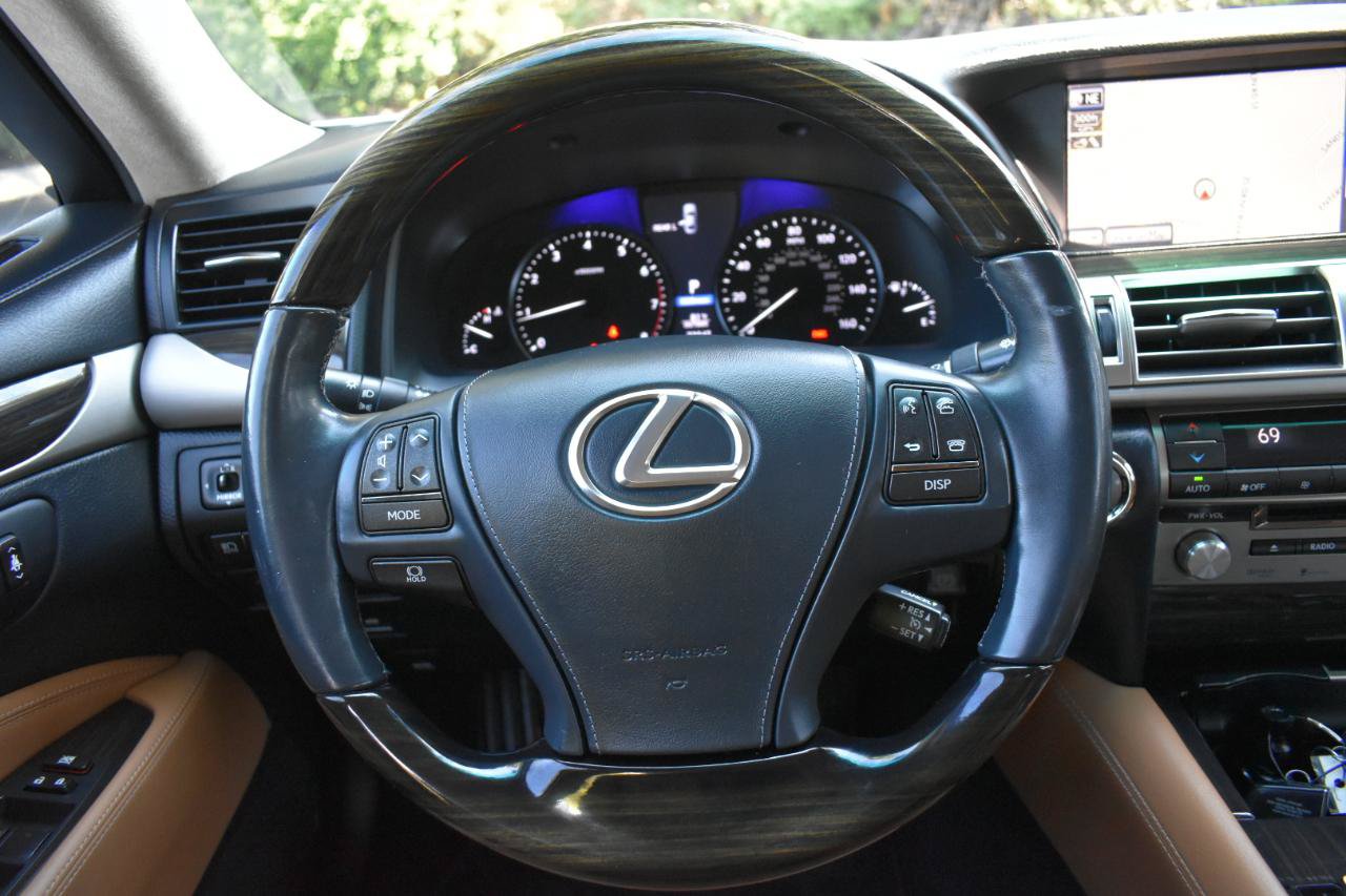 Used 2014 Lexus LS 460 w/ Comfort Package RWD image 14