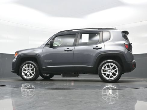 Used 2022 Jeep Renegade Latitude AWD/4WD image 27