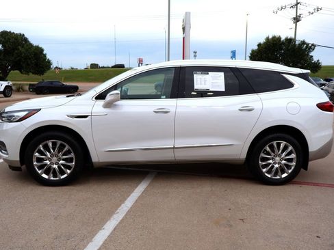 Used 2019 Buick Enclave Premium w/ Trailering Package, 5000 lbs. FWD image 2