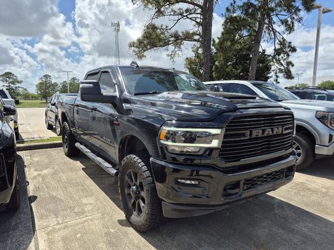 Used 2023 RAM 2500 Laramie w/ Night Edition image 2