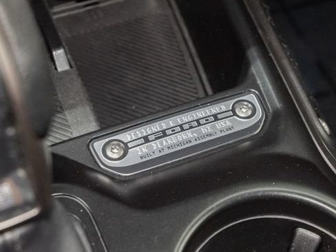 Used 2025 Ford Bronco 4-Door AWD/4WD image 22