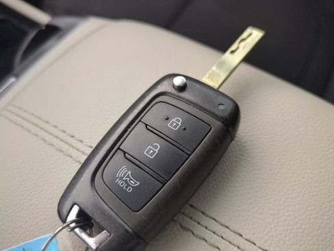 Used 2024 Hyundai Tucson SE FWD image 36