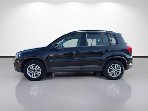 Used 2015 Volkswagen Tiguan S image 6