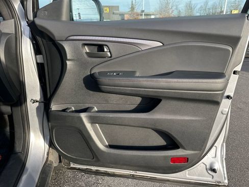 Used 2023 Honda Passport TrailSport image 15