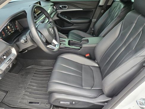Used 2024 Acura Integra image 11