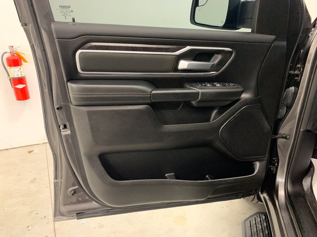 Used 2023 RAM 1500 Big Horn AWD/4WD image 18
