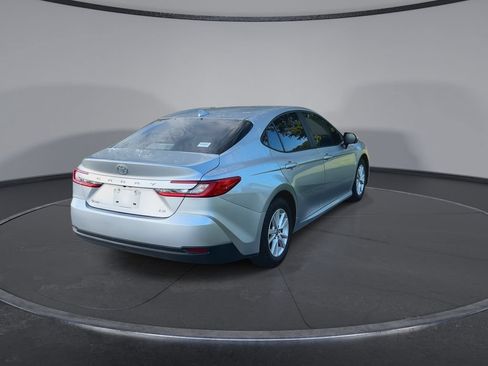 Certified 2025 Toyota Camry LE FWD image 8