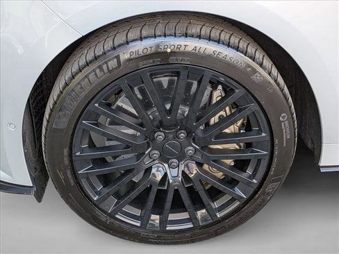 New 2026 Land Rover Range Rover Sport SV image 9