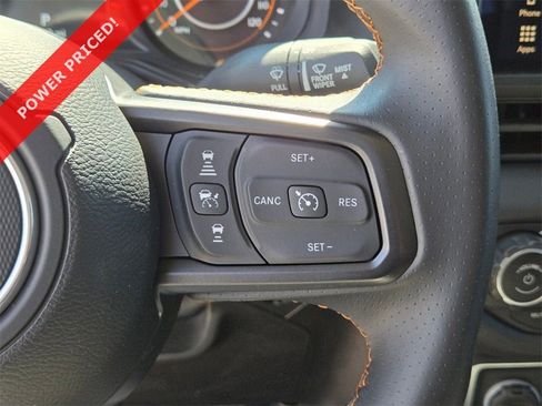 Certified 2024 Jeep Gladiator Mojave image 26