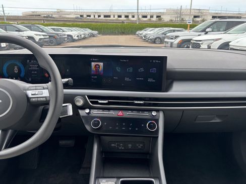 Used 2025 Hyundai Sonata SEL FWD image 17