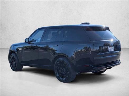 Used 2025 Land Rover Range Rover SE AWD/4WD image 5