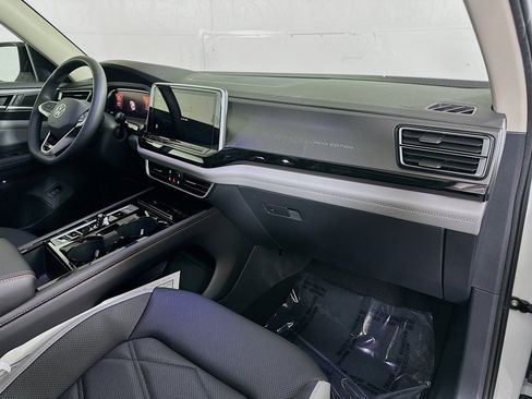 New 2026 Volkswagen Atlas Peak Edition AWD/4WD image 29