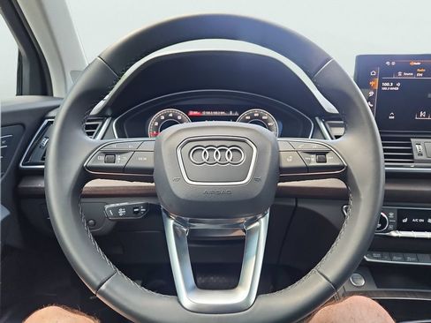 Certified 2025 Audi Q5 2.0T Premium Plus w/ Premium Plus Package AWD/4WD image 34