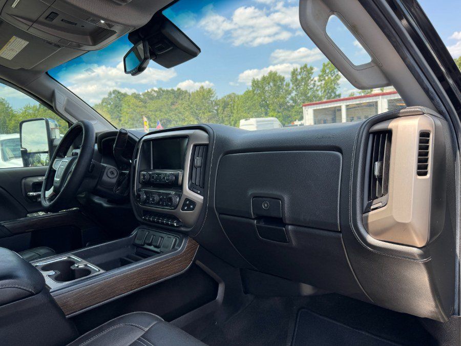 Used 2017 GMC Sierra 2500 Denali w/ Snow Plow Prep Package AWD/4WD image 19