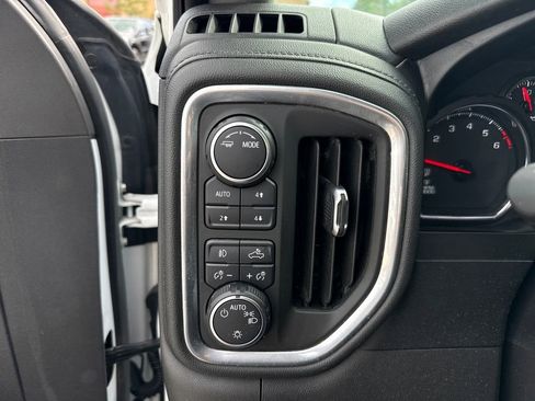 Used 2021 Chevrolet Silverado 1500 LT Trail Boss image 14