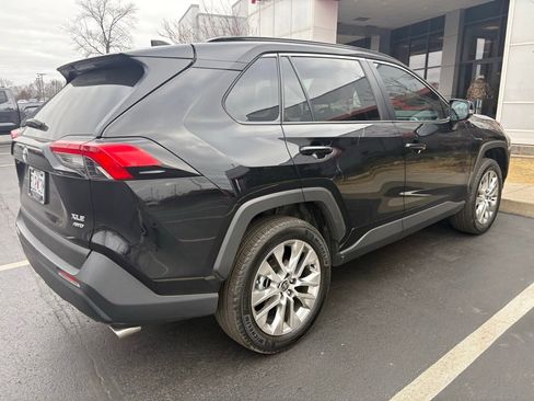 Certified 2025 Toyota RAV4 XLE Premium image 6