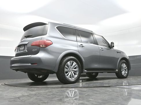 Used 2016 INFINITI QX80 4WD w/ Driver's Assistance Package image 24