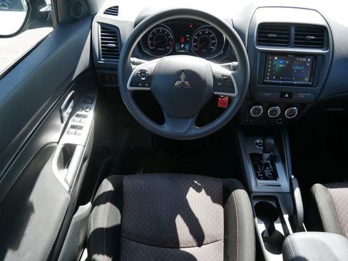 Used 2018 Mitsubishi Outlander Sport ES AWD/4WD image 12